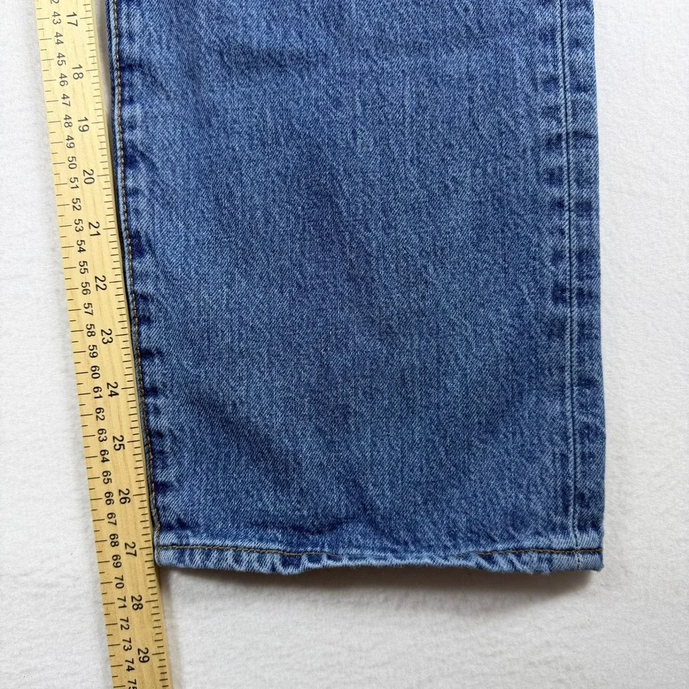 Levis 501 Original Fit Mens Jeans 35x30 Blue Denim Button Fly 00501-0193